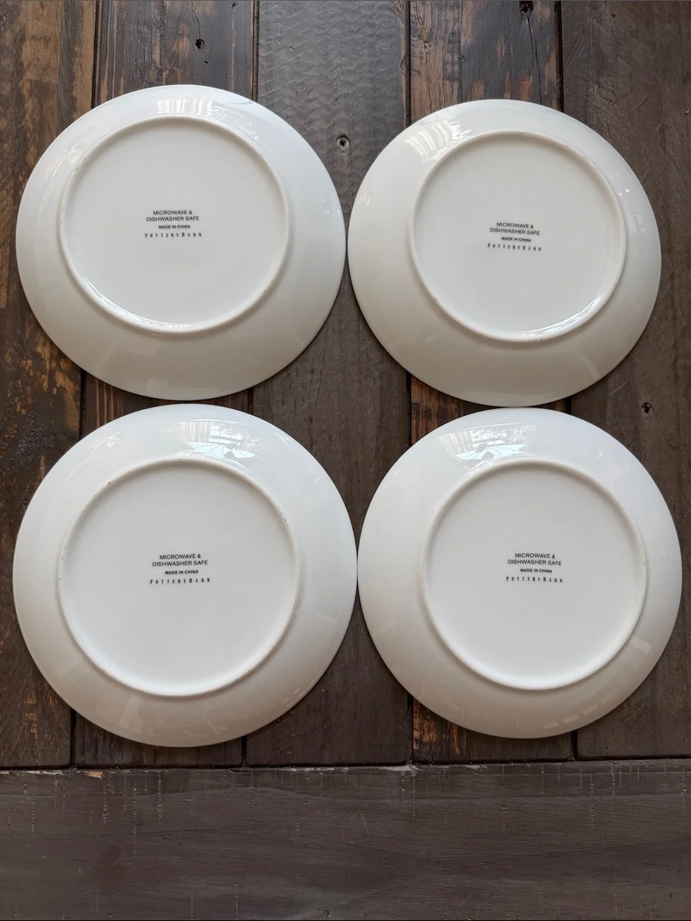 Pottery Barn Holiday Red Car Tree Ceramic 7 in Set of 4 Appetizer/Desert Plates
